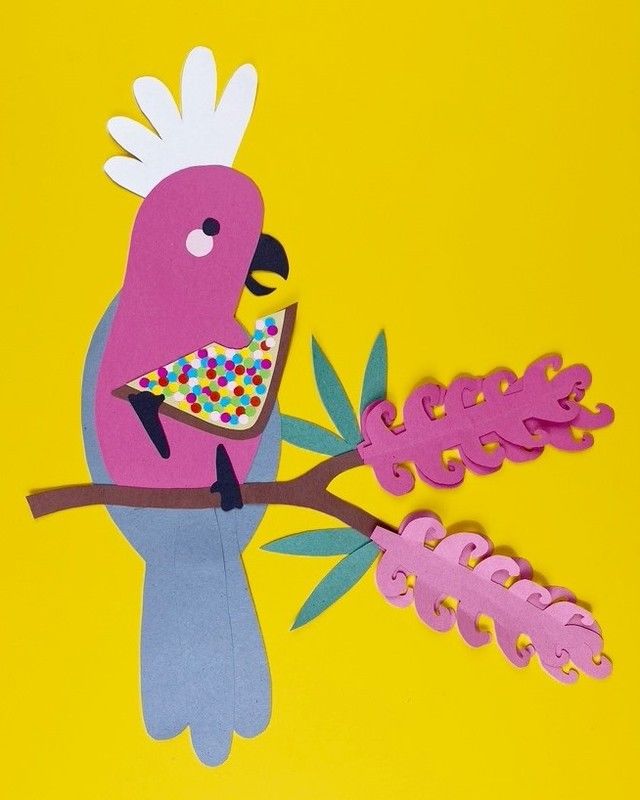 What's more Australian than a galah eating fairy bread in a grevillia? 

If you'd like to make your own Australian flower paper craft, the details are on my blog. 
.
.
.
#lottamagazine #australiananimalcrafts #galah #australiadaycrafts #birdcrafts #papercraftsforkids #kidscrafts #kidscrafts101 #animalcraftsforkids #papercrafts #australianbirds #australianbirdart #australiaday